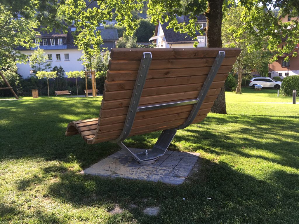 Waldsofa drehbar Orig. Rothaarsteig Waldmöbel hier kaufen